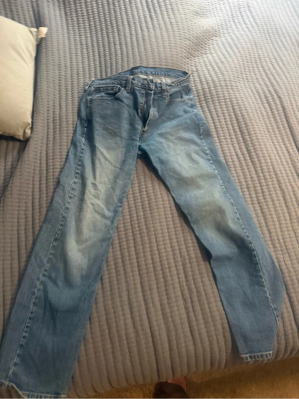 Levi's Blue Straight Men Jeans with Tan Leather Patch